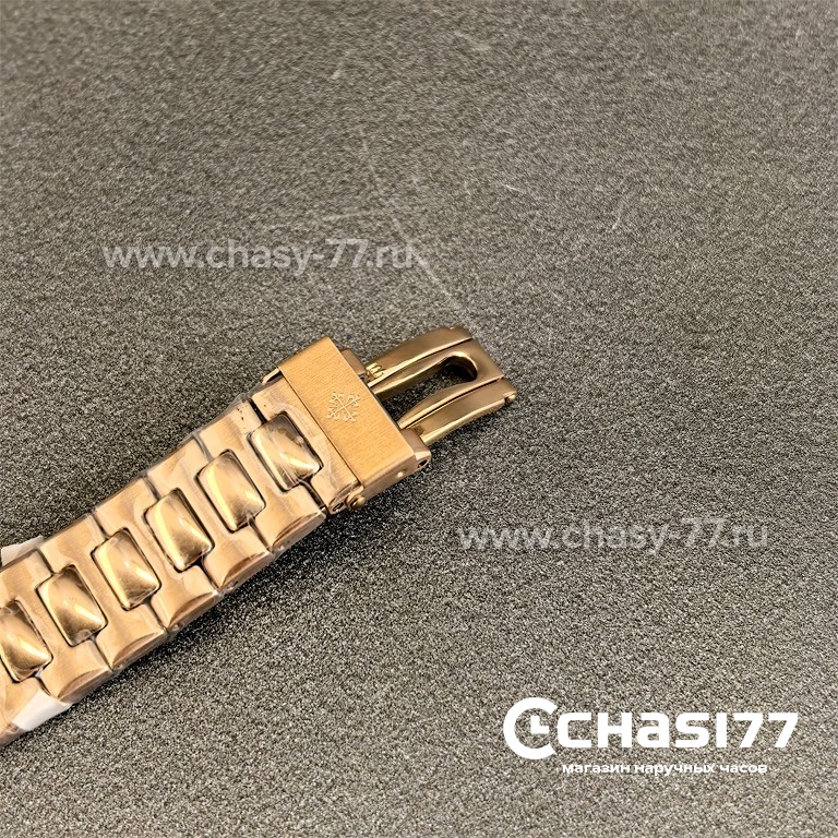 Patek Philippe Men Nautilus (25321)