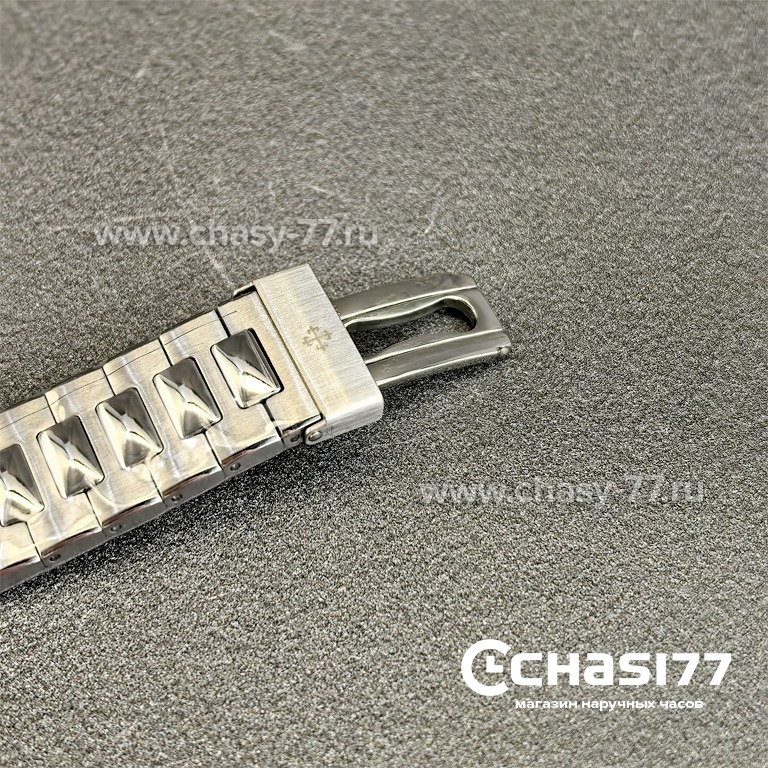 Patek Philippe Men Nautilus (25323)