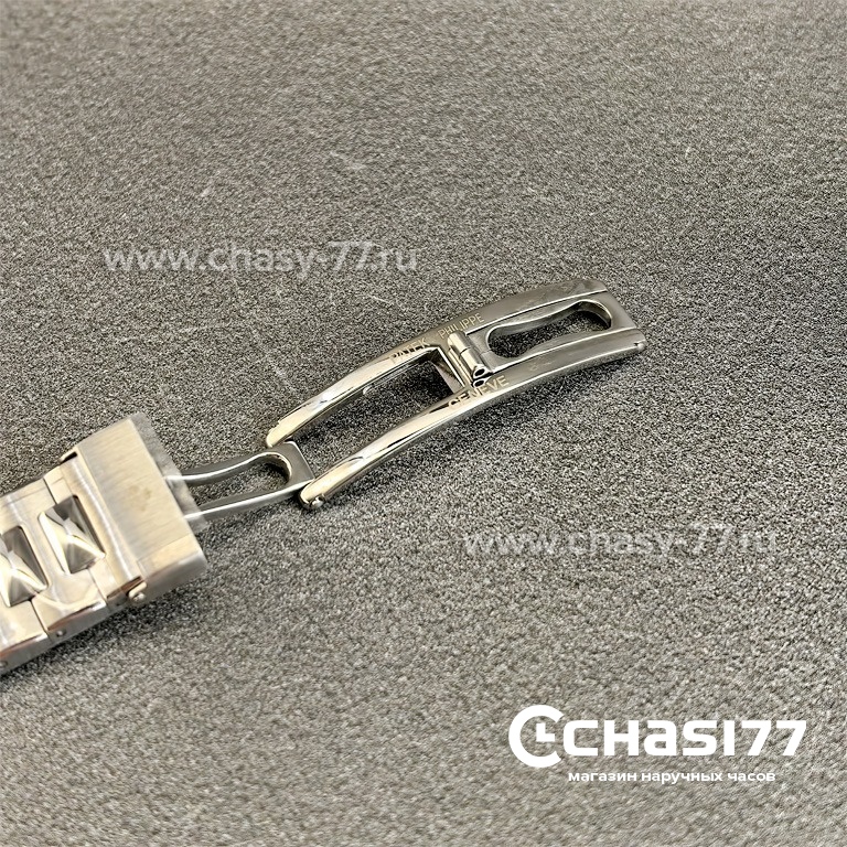 Patek Philippe Men Nautilus (25323)