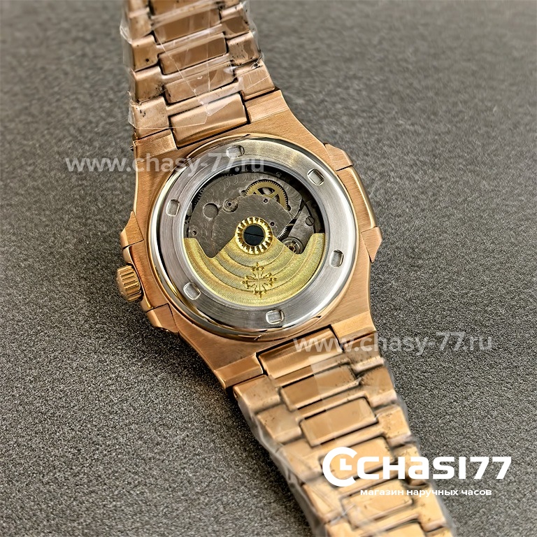 Patek Philippe Men Nautilus (13925)