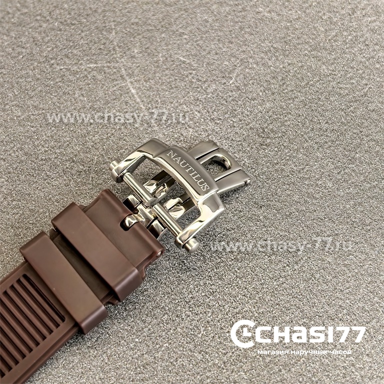 Patek Philippe Men Nautilus (25330)