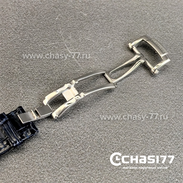 Patek Philippe Men Nautilus (25338)