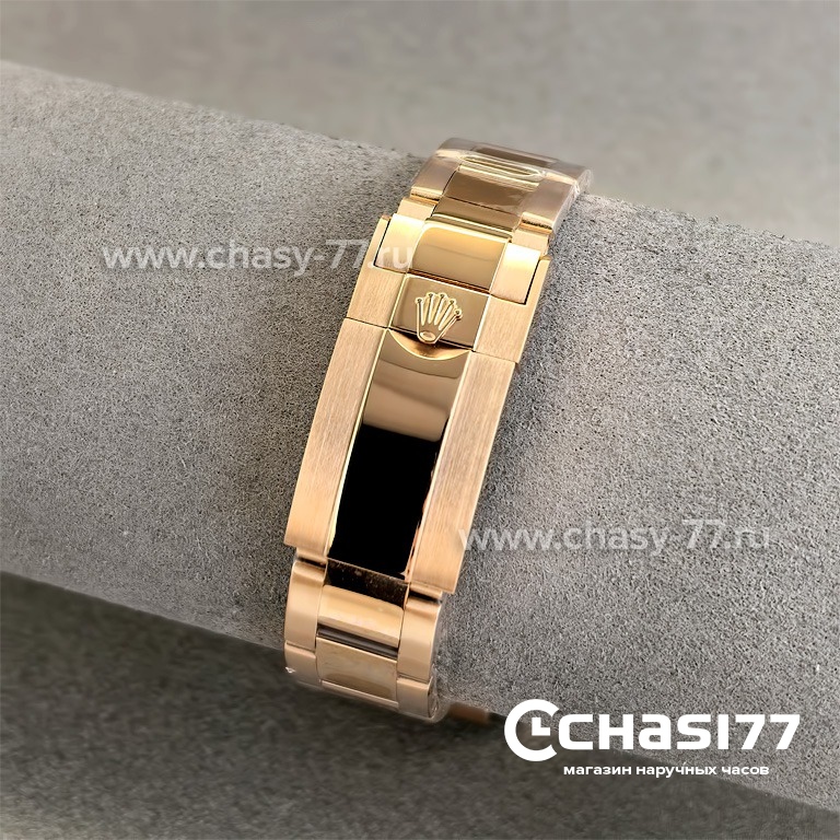 Rolex GMT Master II Rose Gold (25068)