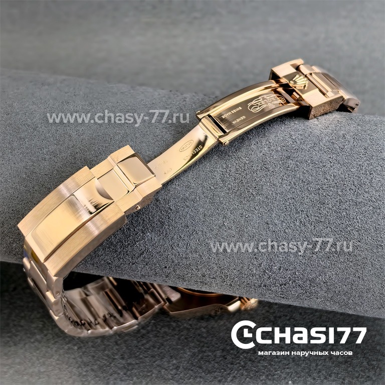 Rolex GMT Master II Rose Gold (25068)